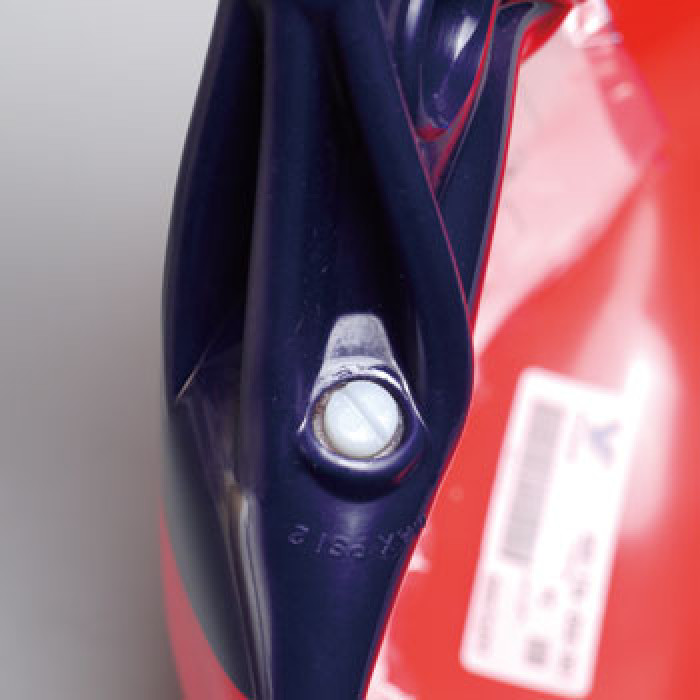 エアー注入口