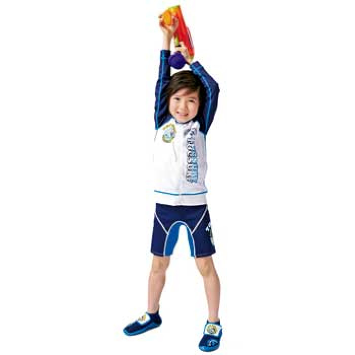 モデル身長：118.5cm/シューズサイズ：19cm